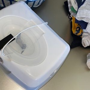 Munchkin wipe warmer only used a few times! Works great!